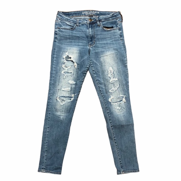 American Eagle Outfitters Denim - American Eagle Distressed Light Wash Skinny Jeans